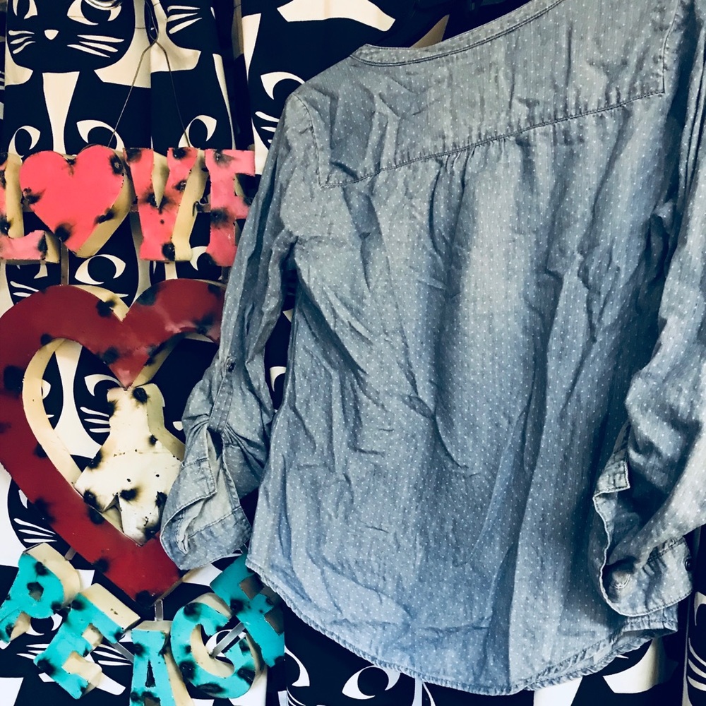 *5 for $25*EUC Sonoma chambray polka dot blouse XS - Picture 2 of 3